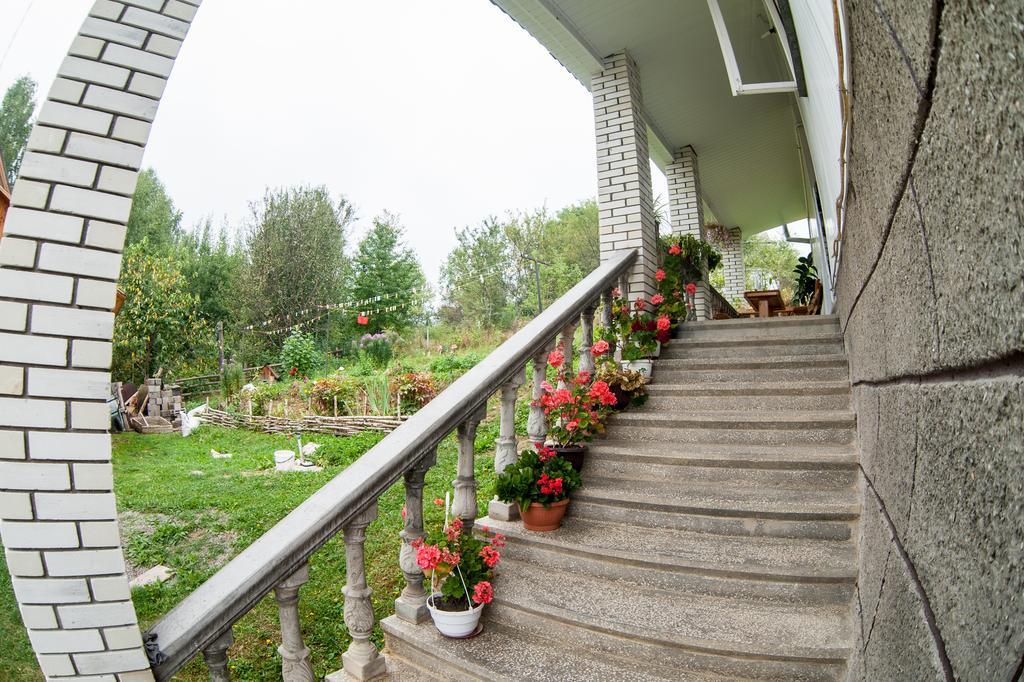 Gazdіvska Hata Guest House Yaremche Room photo